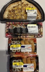 夕食の買い出し...