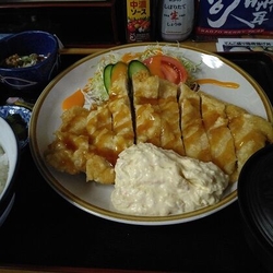 お昼を食べにお...