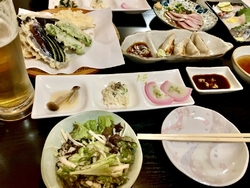 朝の6時に飲み...