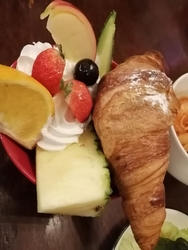 今日は一日中食...