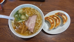 日曜日お昼時に...
