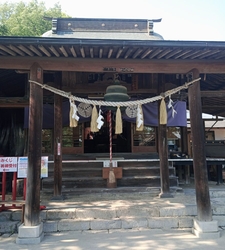 こちらの神社に...