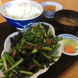 ホルモン炒め定...