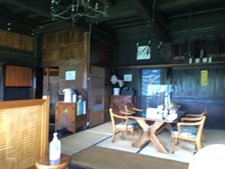 日光でカフェを...