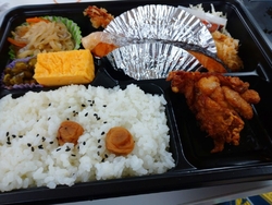 お昼に松波のお...
