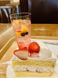 こちらのケーキ...