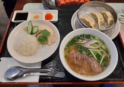 海南鶏飯・フォ...