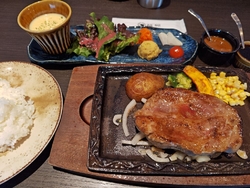 平日のランチ時...