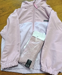 セールで上着が...