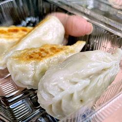 宝積寺駅前で開...