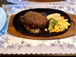 ランチは安いし...