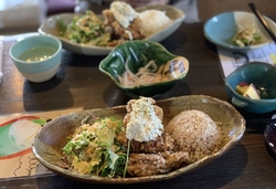 ランチで伺いま...