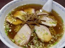 夜ご飯に家族で...
