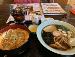平日１３時の初...