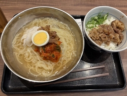 出張ランチ何食...