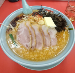 少し早いお昼は...