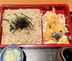 ランチに天ざる...