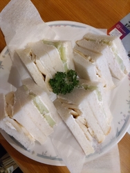 壬生駅前にこん...