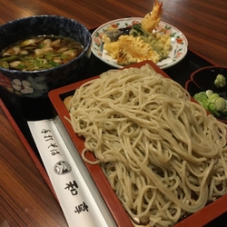蕎麦と天ぷらが...