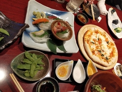 知人と食事で利...