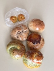 神様がお昼ごは...