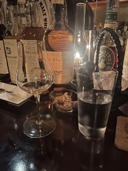 泉町のBAR...