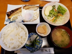 ランチに行きま...