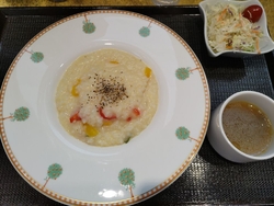 午前中のみ休日...
