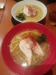 ここのラーメン...