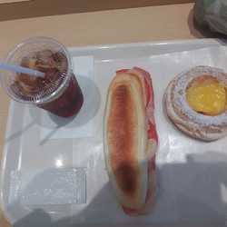通院後のランチ...