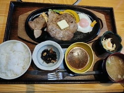 予約をして夜に...