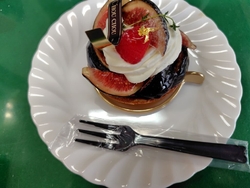 後輩がこちらの...