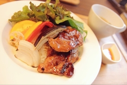 外観も内装も素...