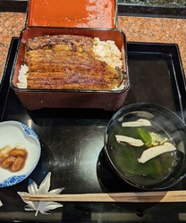お値段以上の美...
