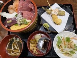 遅めのランチ訪...