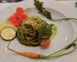 森の中のお野菜...