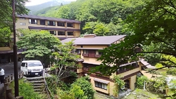 那須街道を上へ...