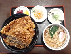 穴子天丼とおそ...
