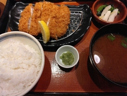 ディナーに伺い...