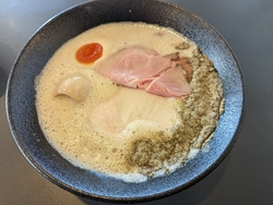 泡立ったスープ...