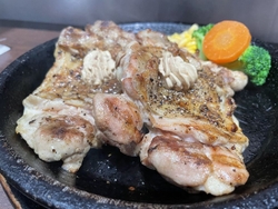今日はチキンス...