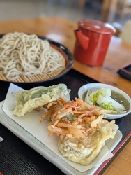 お蕎麦を食べに...