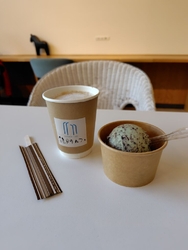カフェラテとチ...