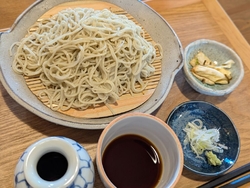お昼時にお邪魔...