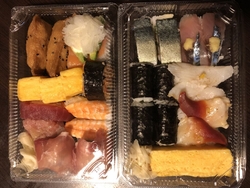家族で夕食を頂...