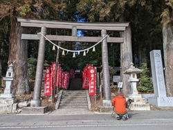 神社はお店など...
