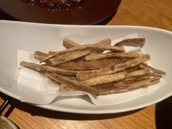 昼はランチメニ...