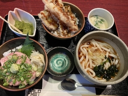 赤ちゃん連れだ...
