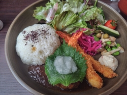 ランチに行きま...