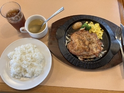 久々の簗瀬店で...
